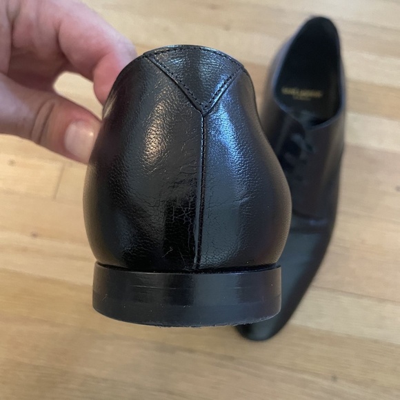 SAINT LAURENT leather dress shoes